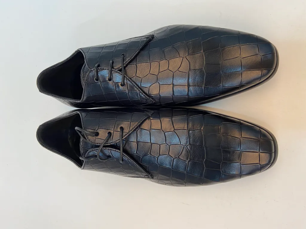 Logo Detail Business Casual Shoes