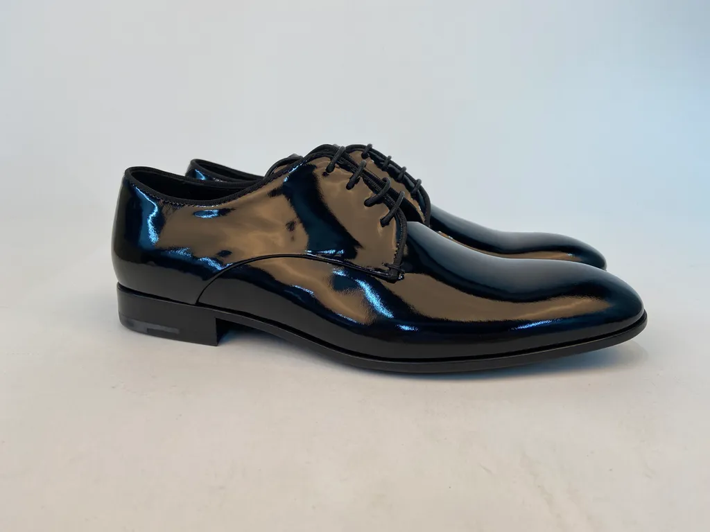 Lace Derby