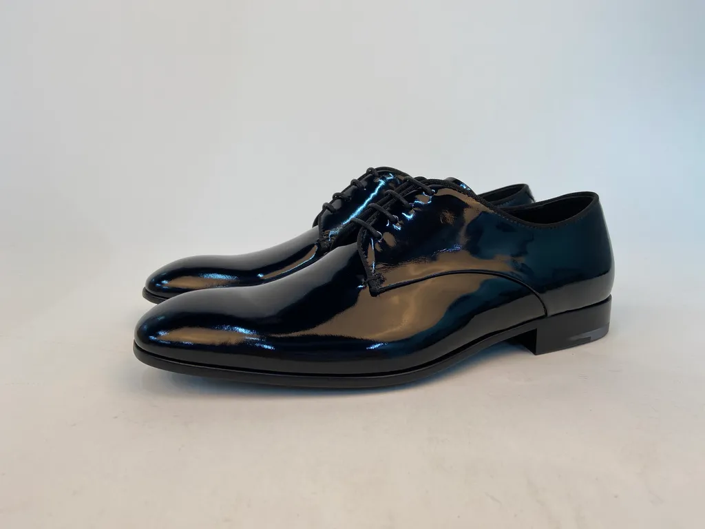 Lace Derby