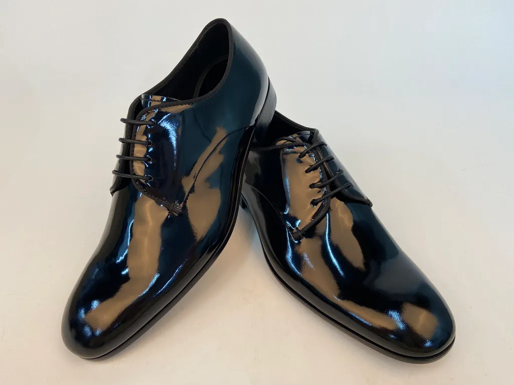 Lace Derby