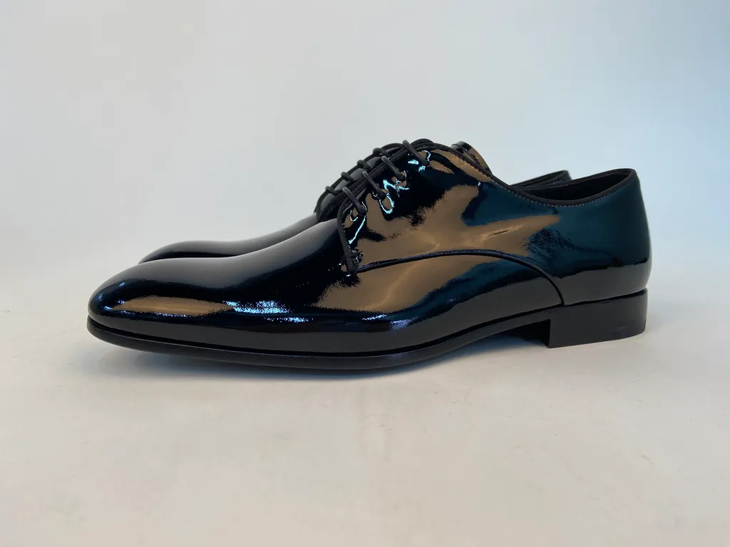 Lace Derby
