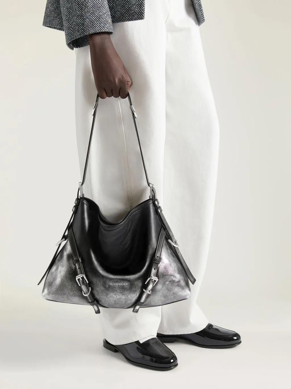 Voyou Medium Shoulder Bag