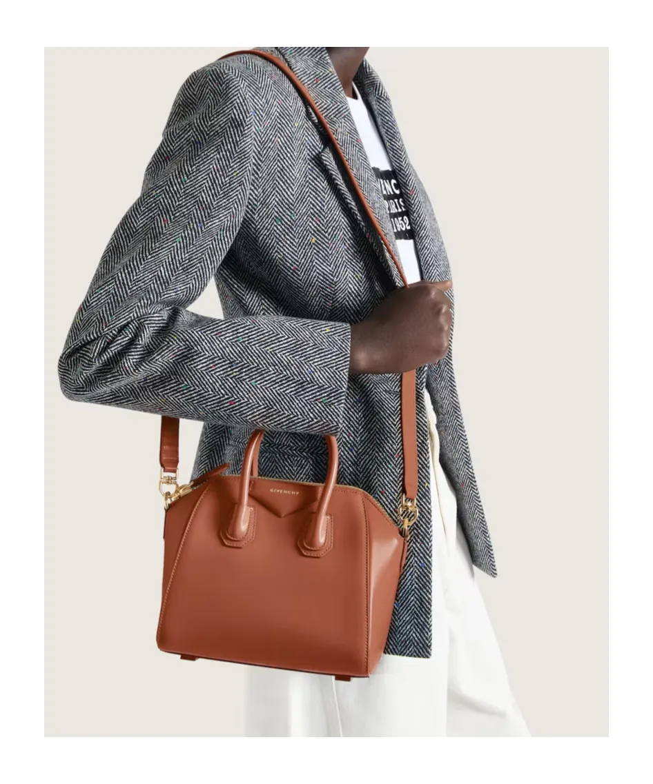 Antigona Mini Top Handle Bag
