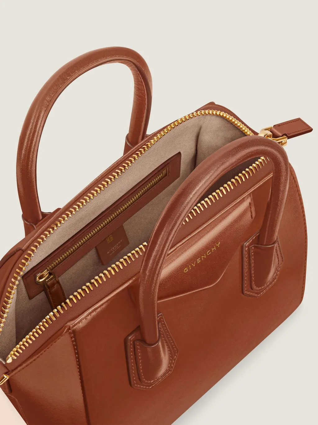 Small Antigona Bag In Box Leather