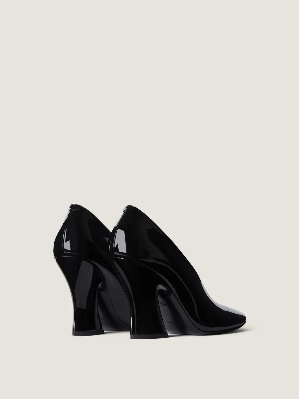 Sculpted Pumps In Patent Leather