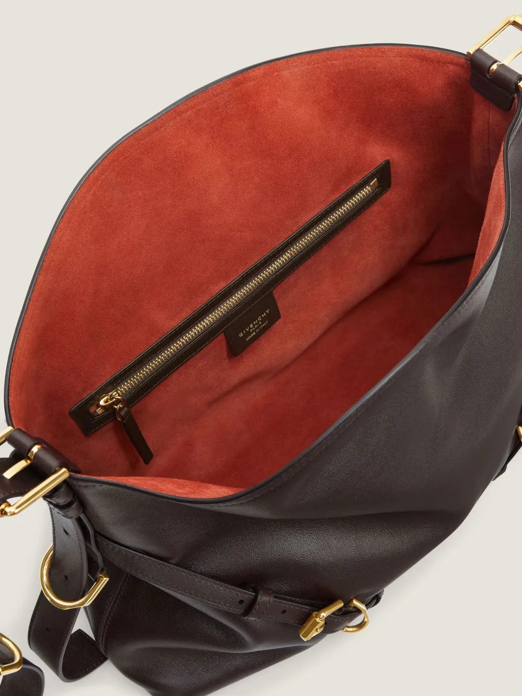 Voyou Medium Shoulder Bag