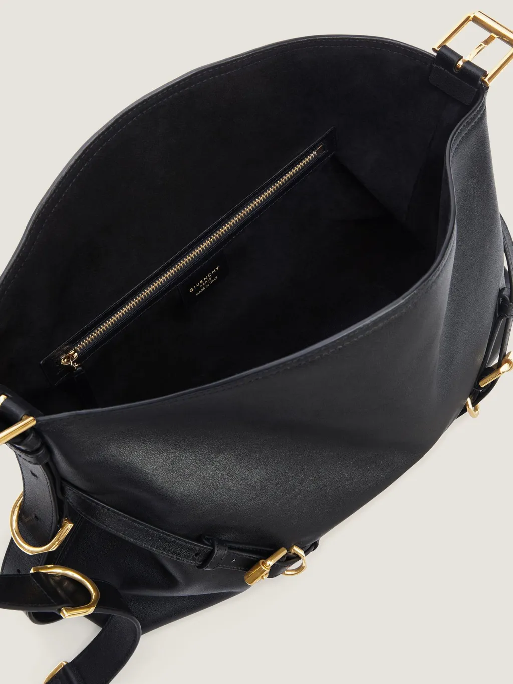 Voyou Medium Shoulder Bag