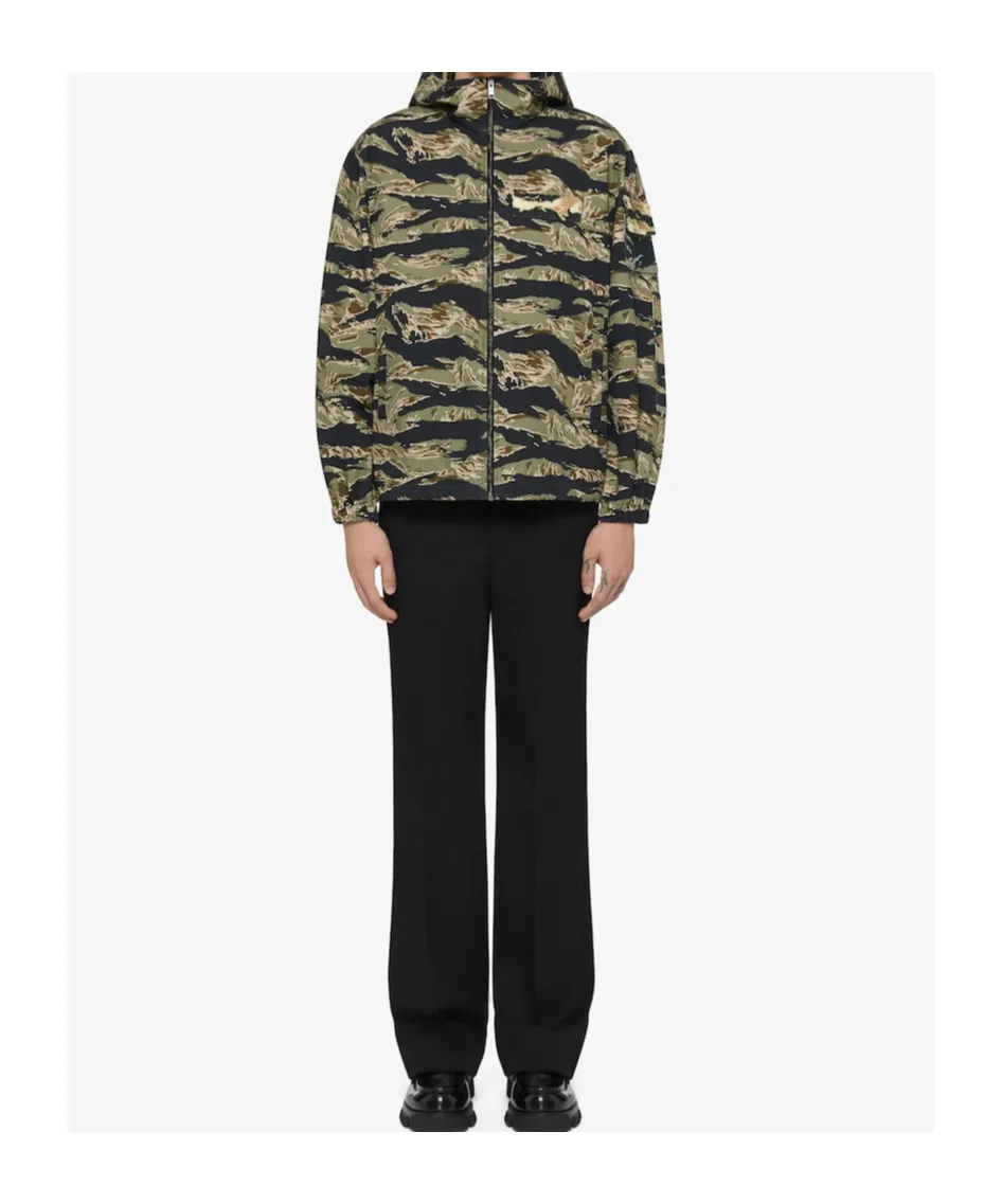 Long-Sleeved Windbreaker Jacket