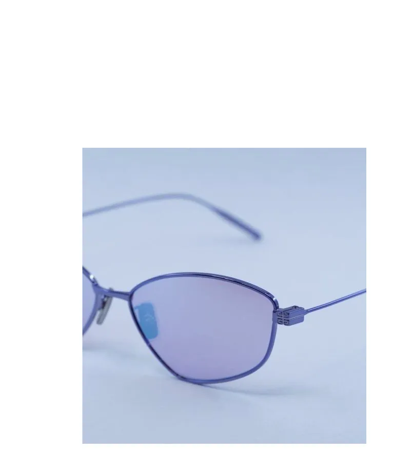 Gv40059 Cat-Eye Sunglasses