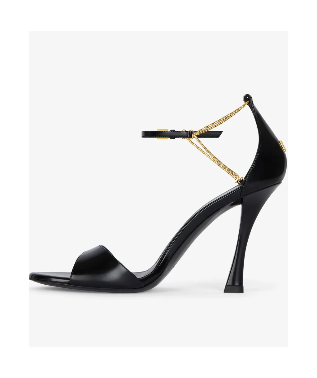 4G Liquid Chain Detailed Sandals