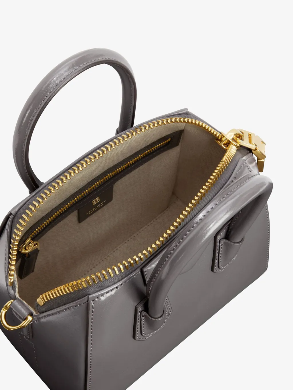 Antigona Mini Top Handle Bag