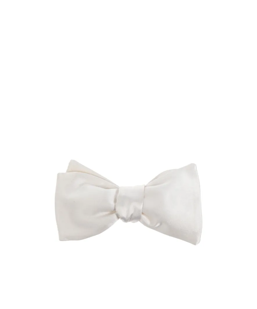 Buckled Bow Tie