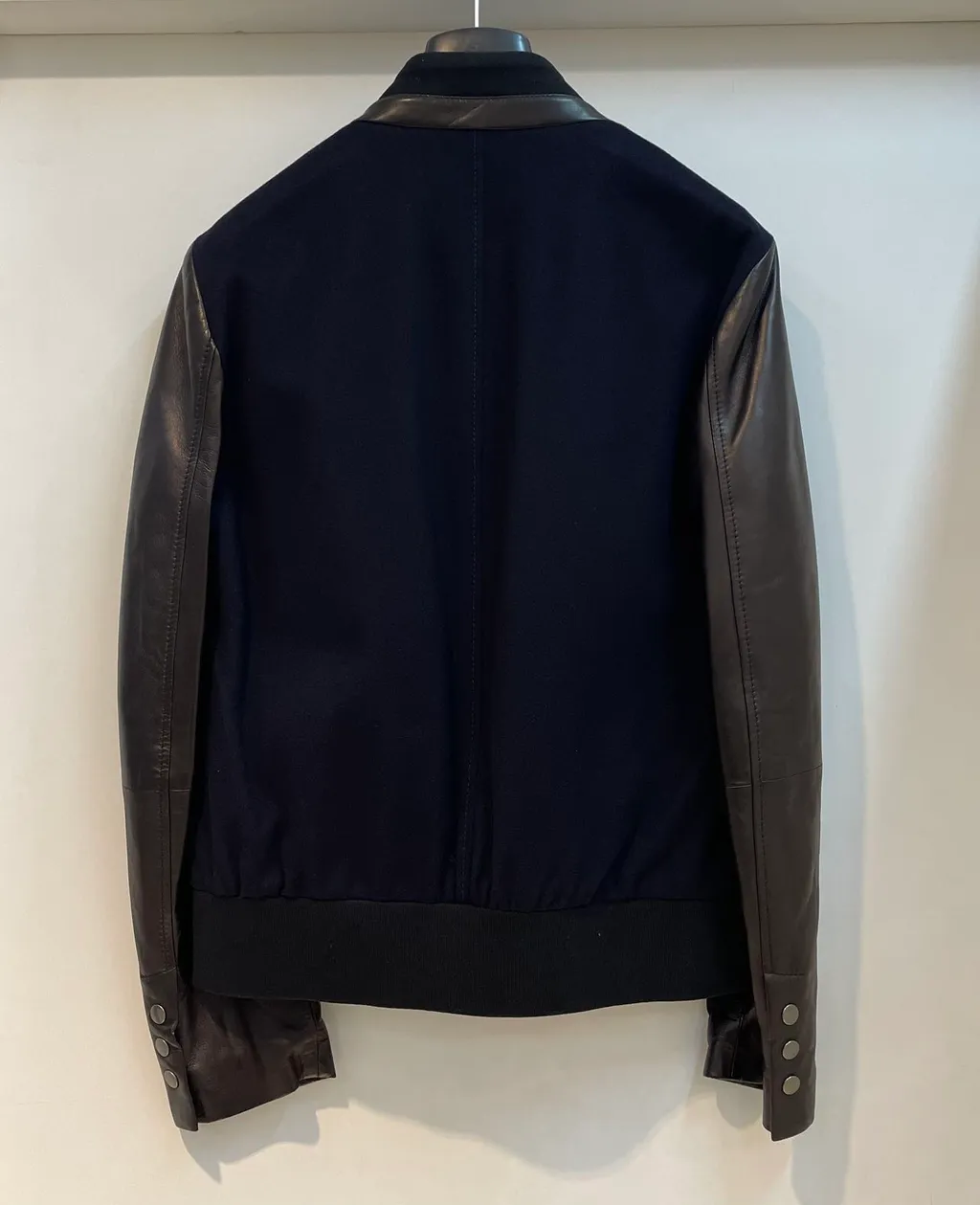 Long-Sleeved Casual Jacket