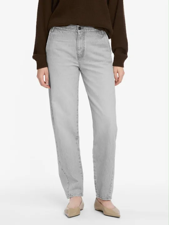 Mid Rise Jeans