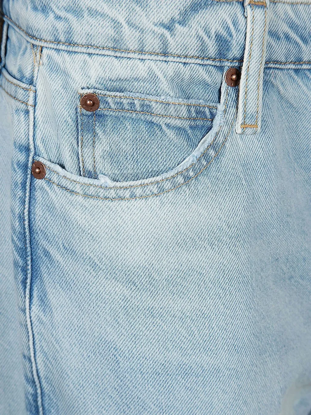 High-Waisted Jeans