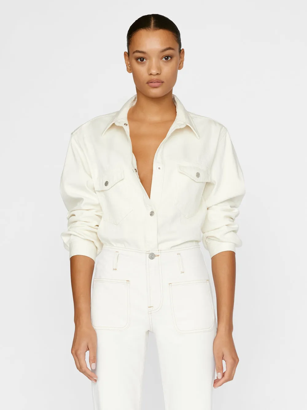 Long-Sleeved Buttoned Shirt