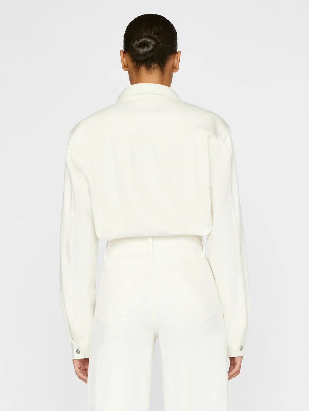 Long-Sleeved Buttoned Shirt