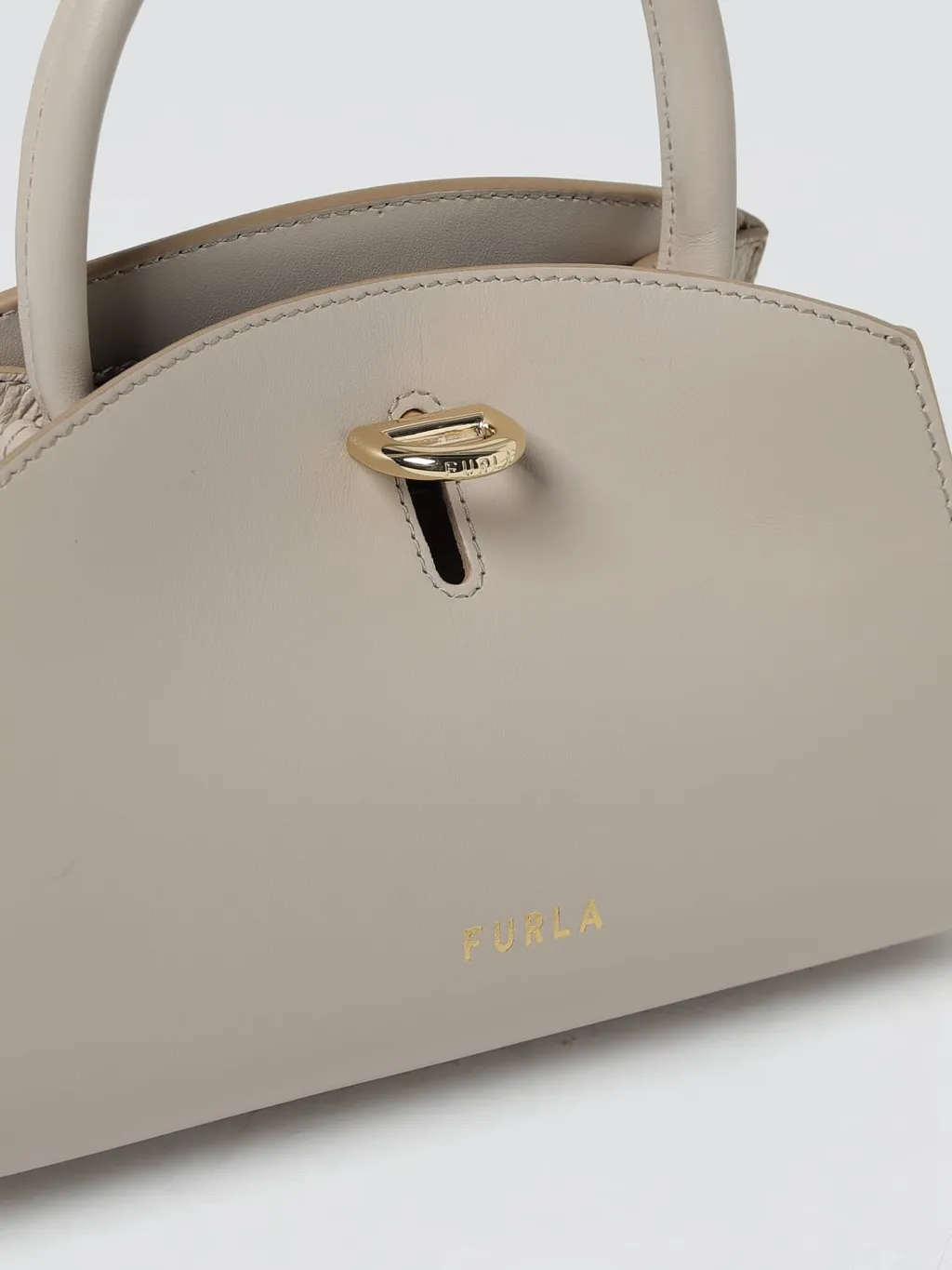 Flow Logo Plaque Tote Bag