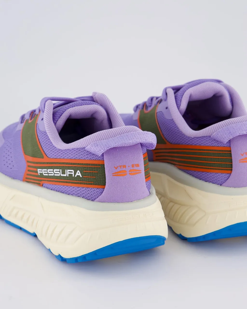 Logo Sneakers