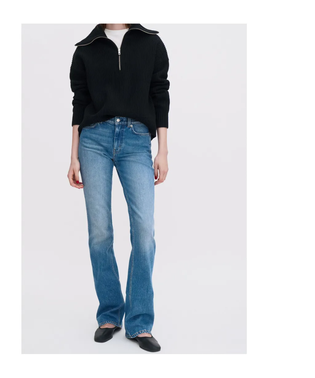 Flared Jeans
