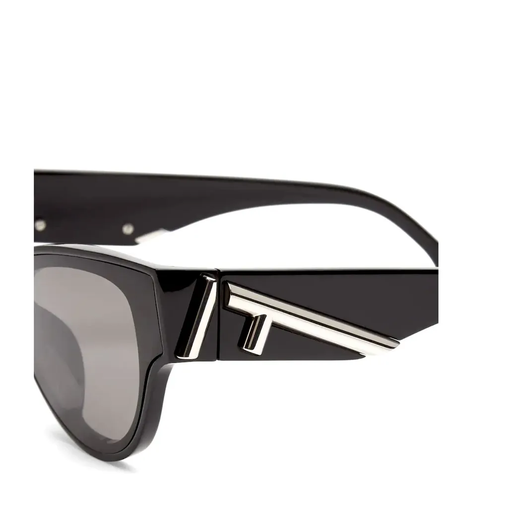 Cat-Eye Frame Sunglasses