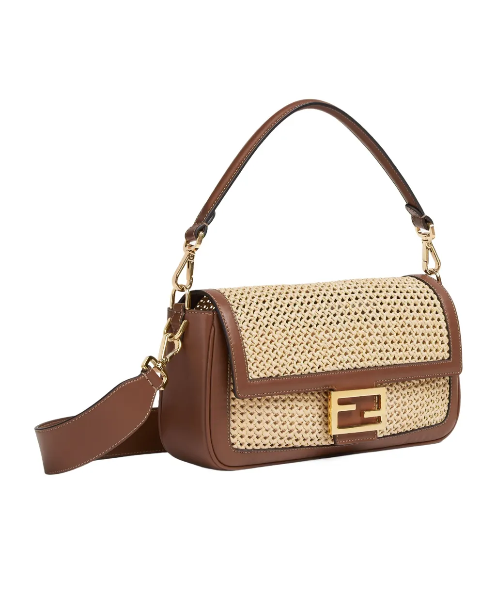 Logo Plaque Medium Baguette Bag