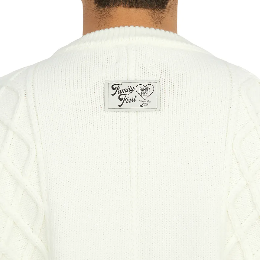 Round-Neck And Long-Sleeved Sweater