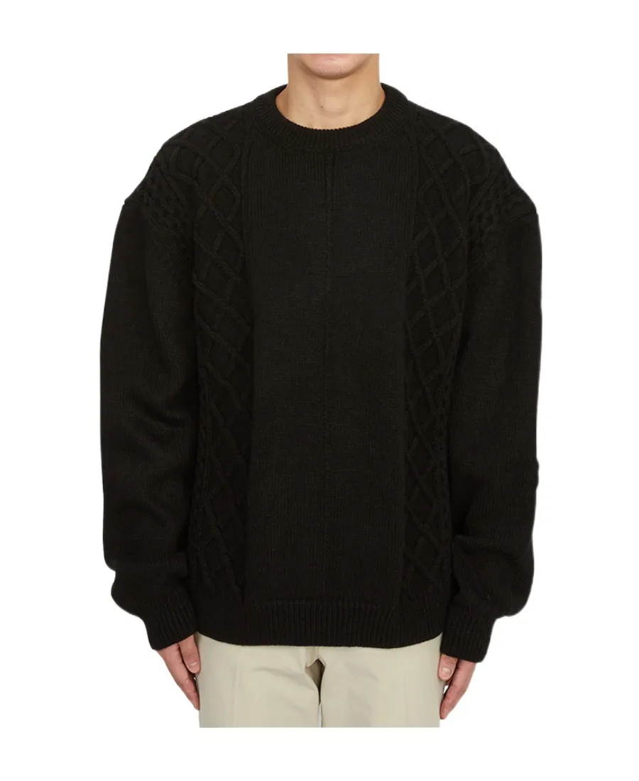 Round Neck Long-Sleeved Sweater
