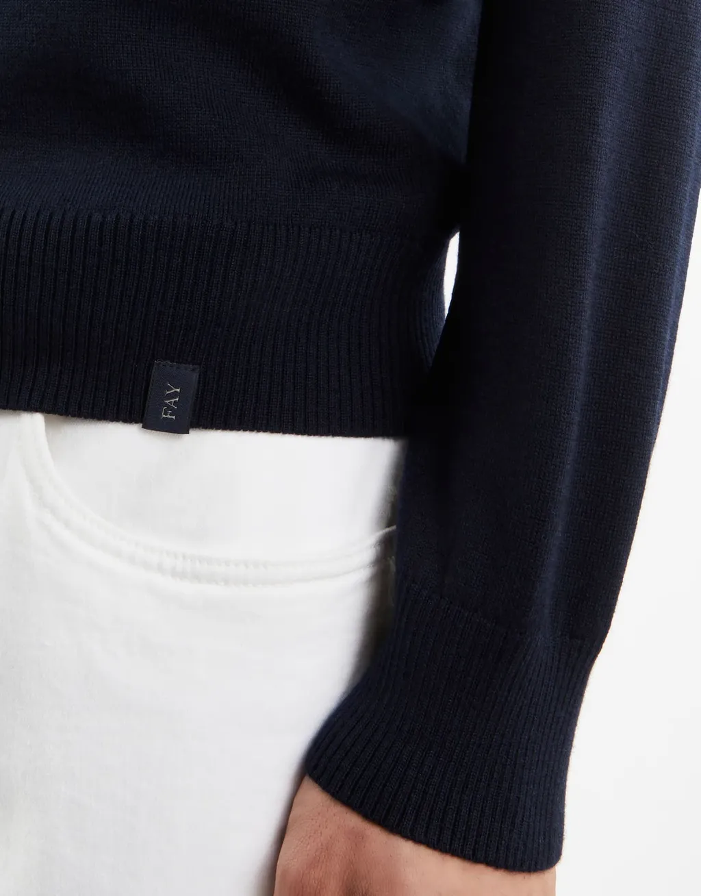 Long-Sleeved Round-Neck Jumper