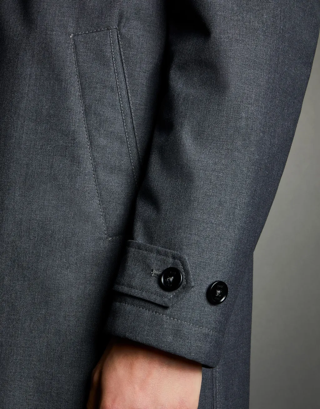 Long-Sleeved Windbreaker