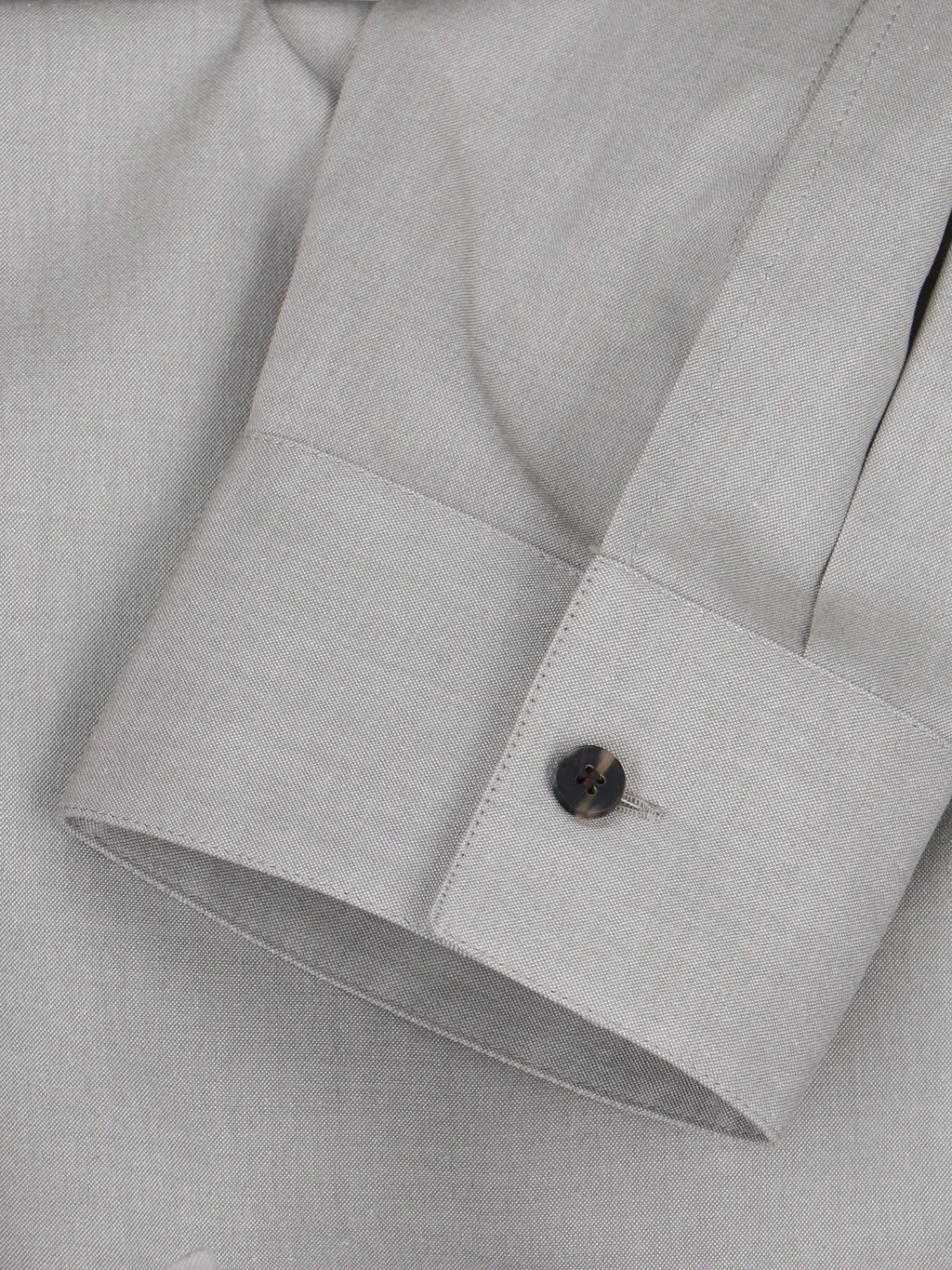 Long-Sleeved Curved Hem Shirt