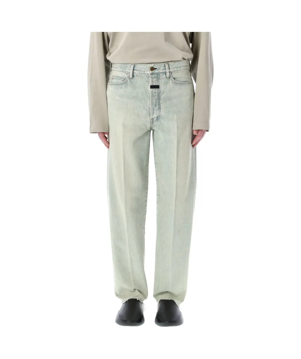 Straight-Leg Frayed-Edge Jeans
