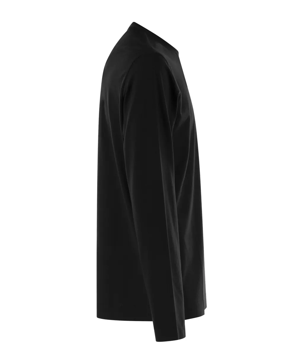 Long-Sleeved Crew Neck T-Shirt