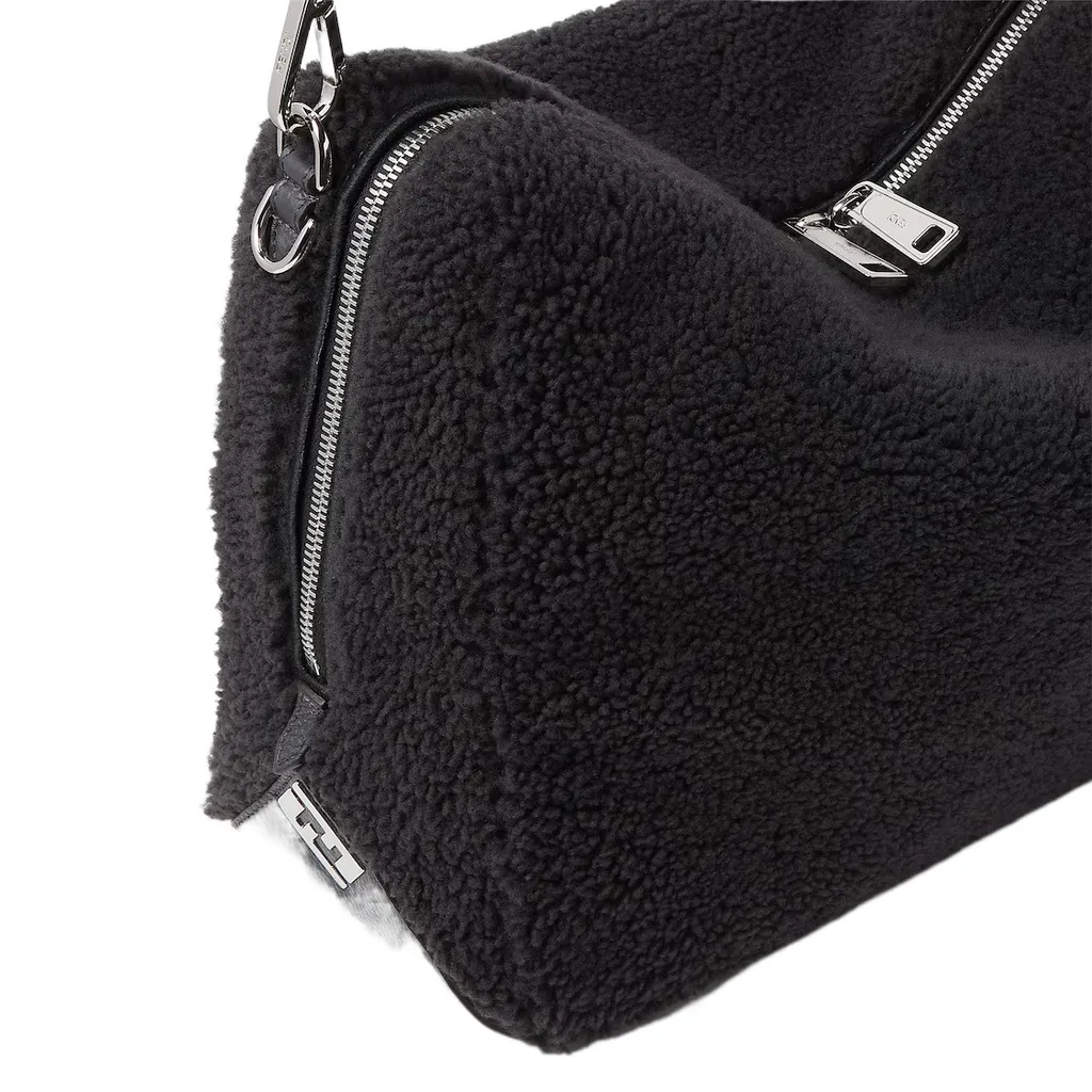 Lui Large Shoulder Bag