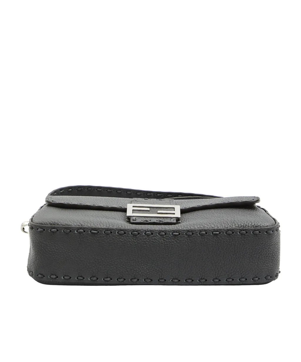 Baguette Macro-Stitch Messenger Bag
