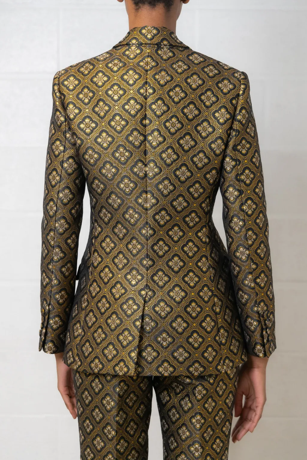 Long Sleeved Suit Jacket