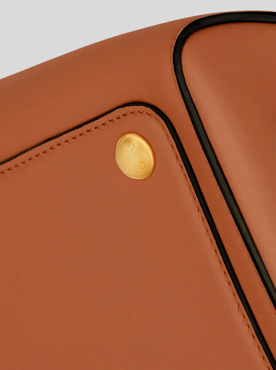 Vela Pegaso Motif Large Shoulder Bag