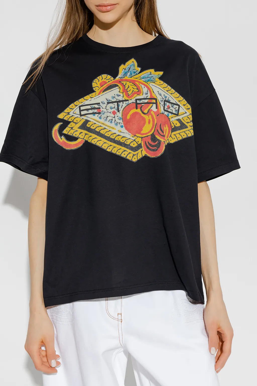 T-Shirt With Round Neck And Short Sleeves