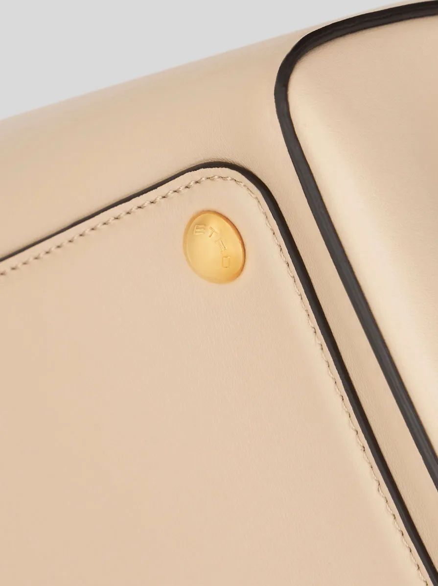 Vela Pegaso Motif Large Shoulder Bag