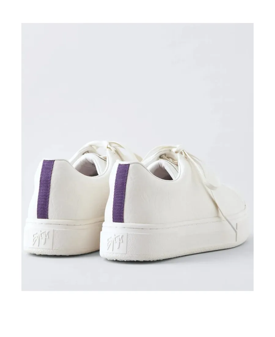 Lace-Up Low-Cut Sneakers