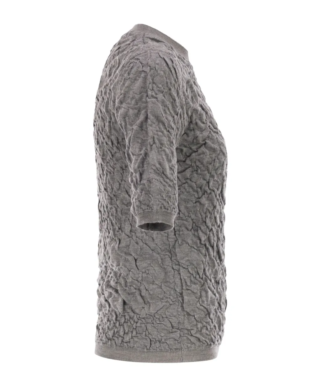 Embossed Finish Short-Sleeved Jumper