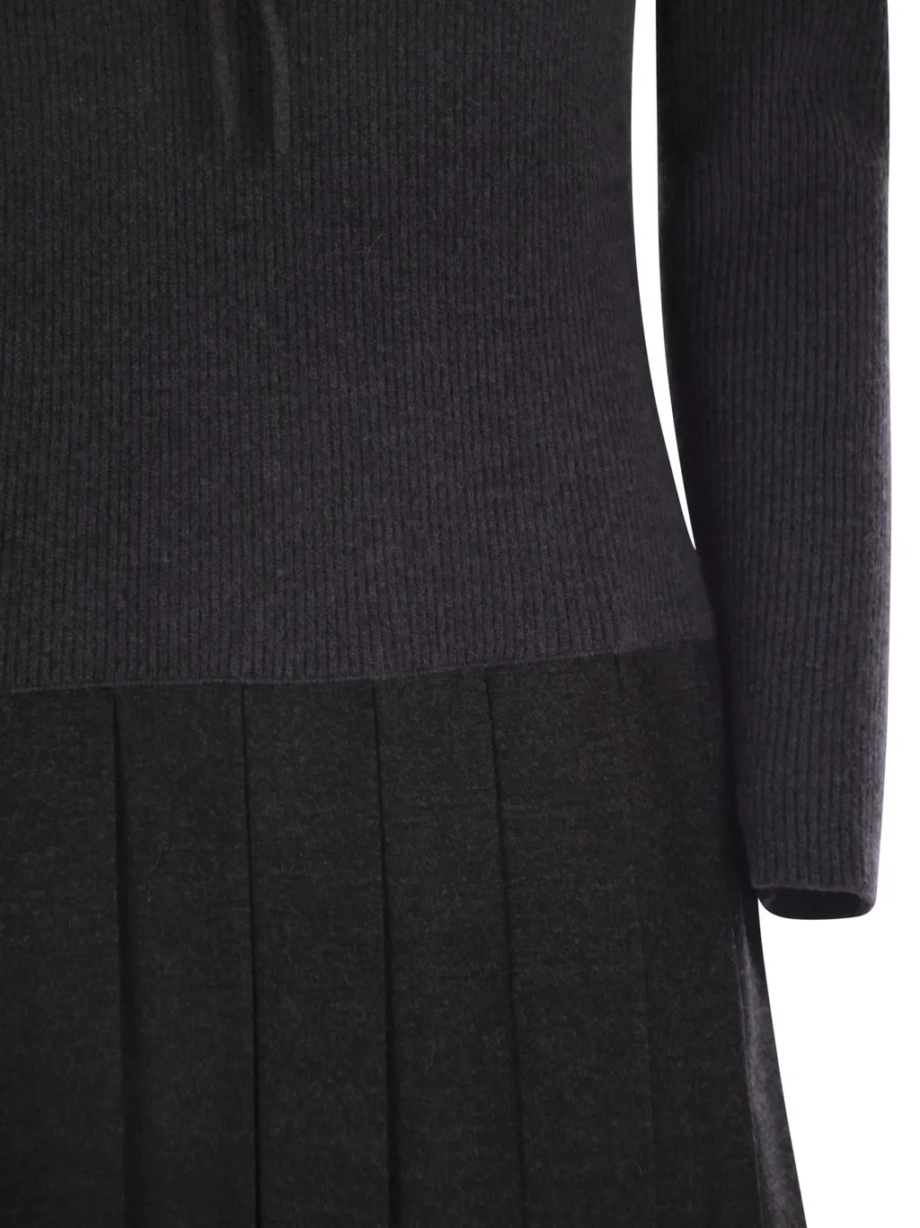 Hooded Ribbed Pleated Dress