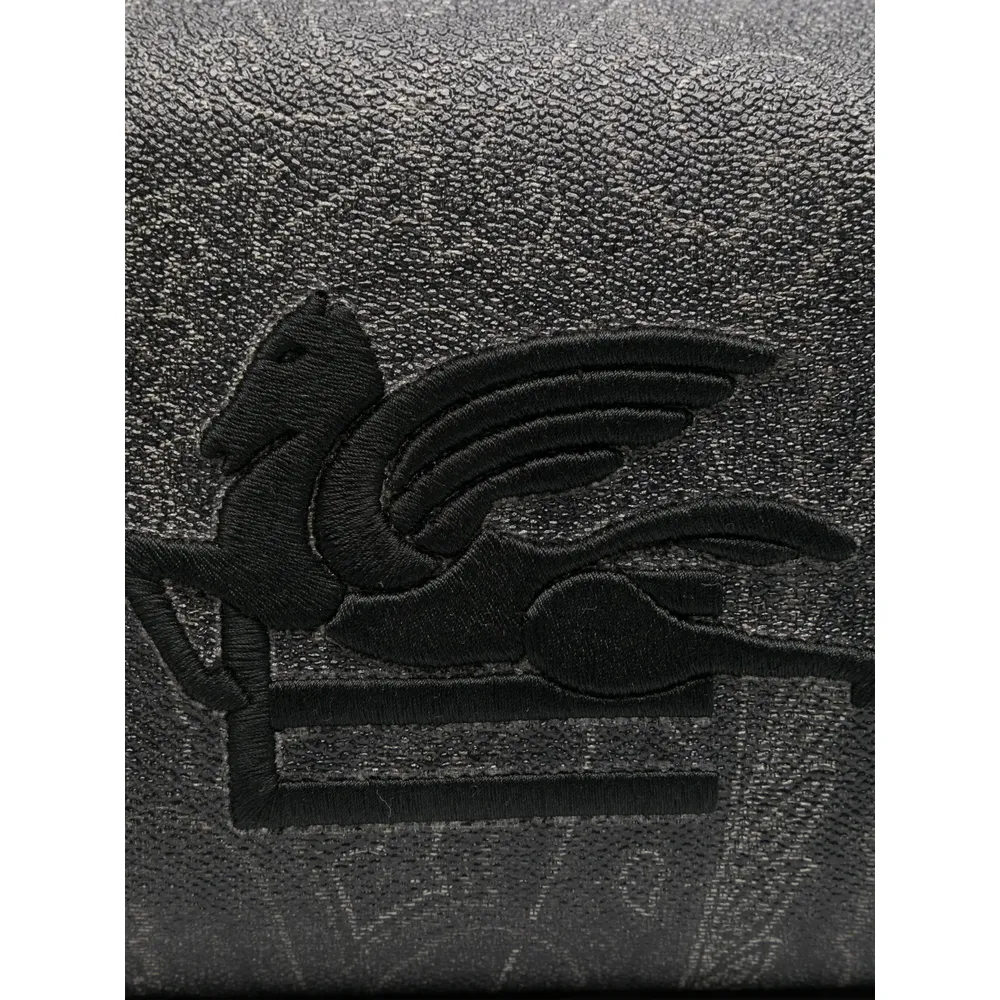 Logo Clutch