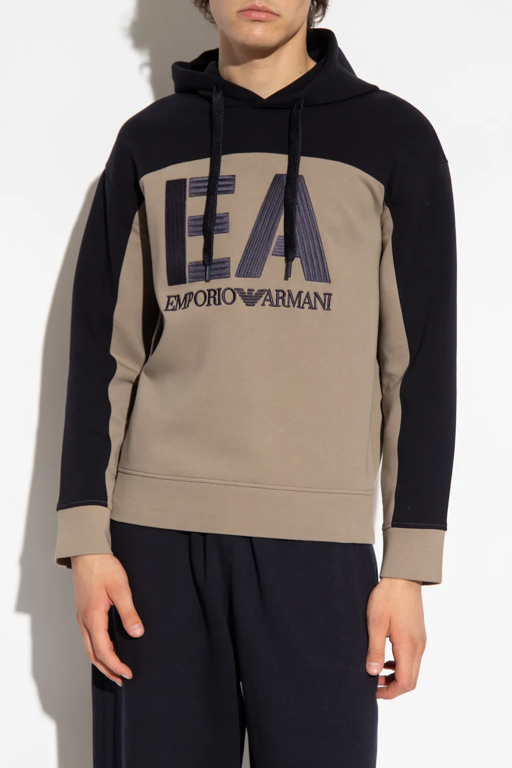 Logo-Embroidered Colour-Block Hoodie