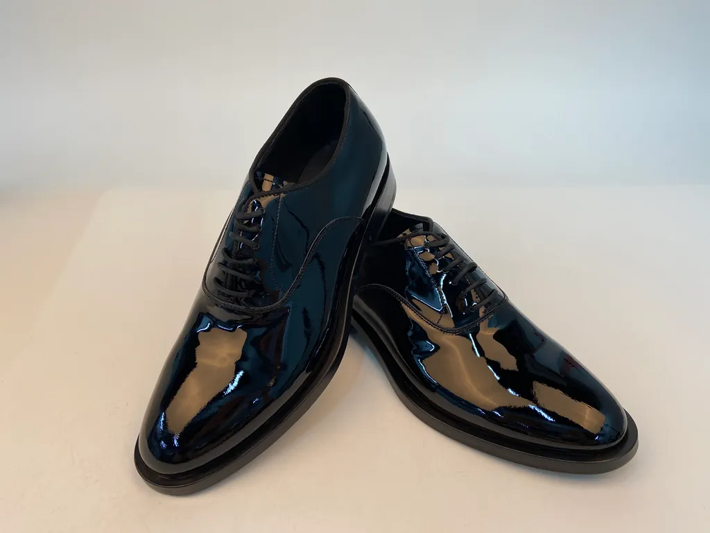 Logo Business Dress Shoes
