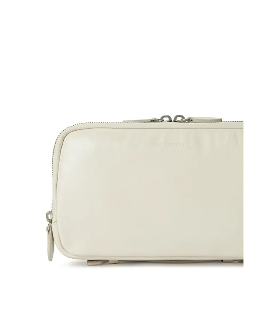 Logo Details Clutch