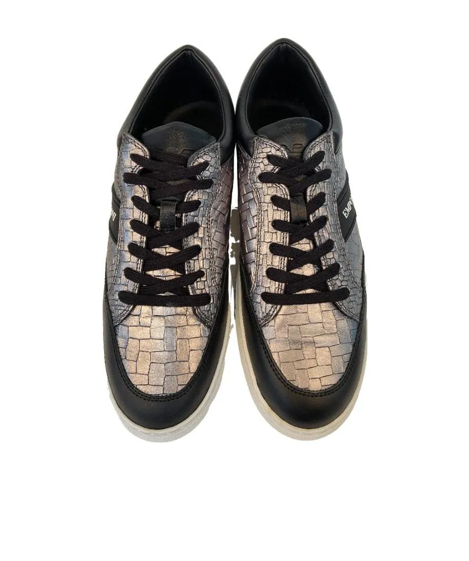 Logo Details Casual Sneakers