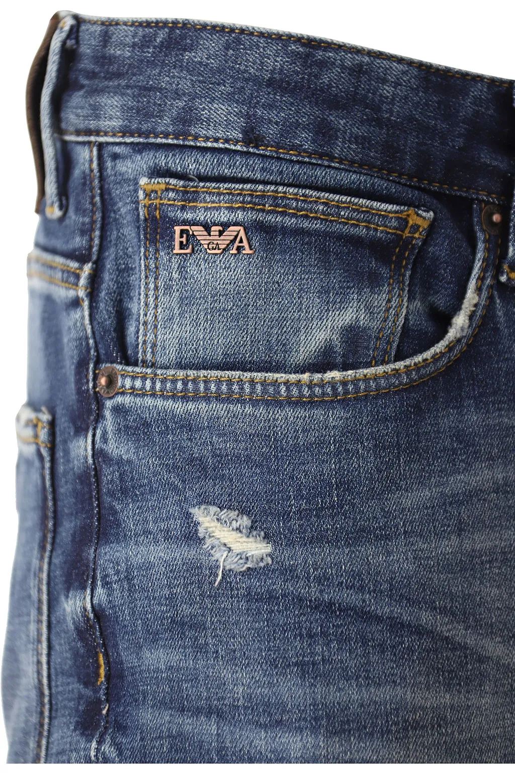 J06 Slim-Fit Jeans