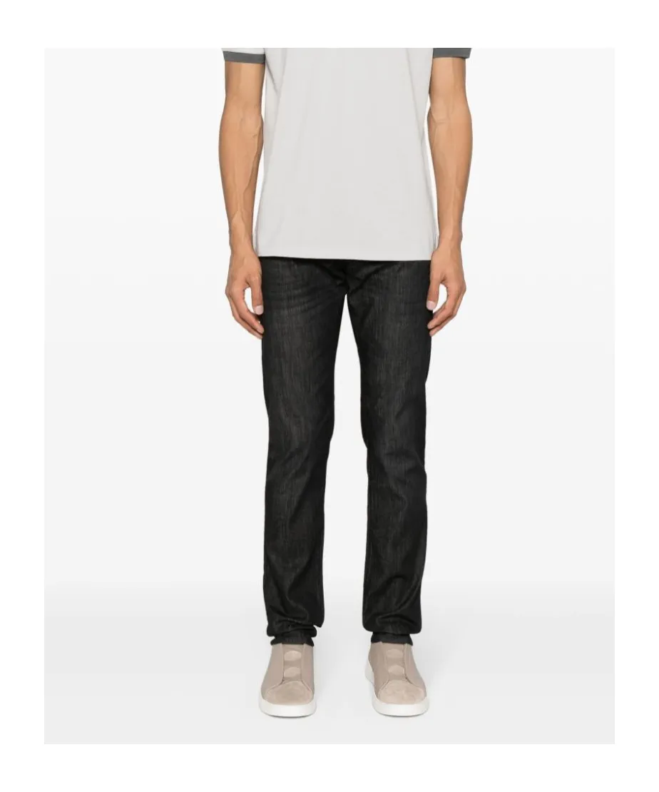 Slim-Fit Jeans