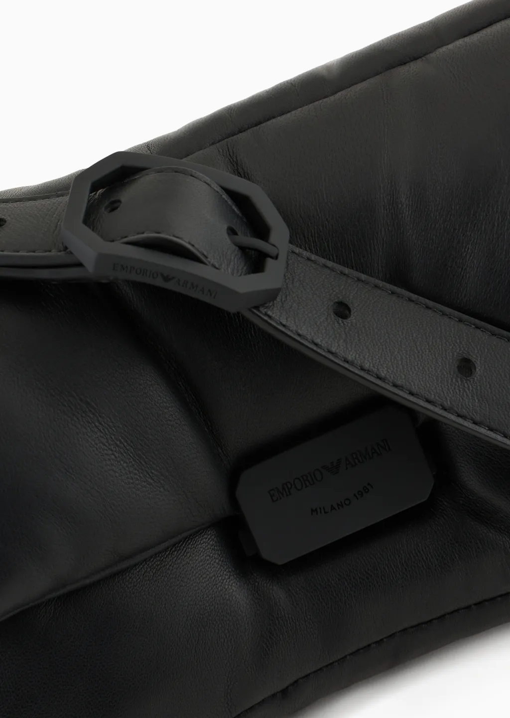 Logo-Plaque Leather Shoulder Bag